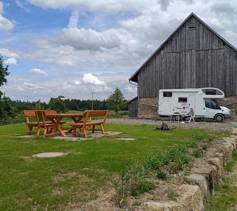 neu, ruhig und beste Ausstattung individuelle Stellplätze